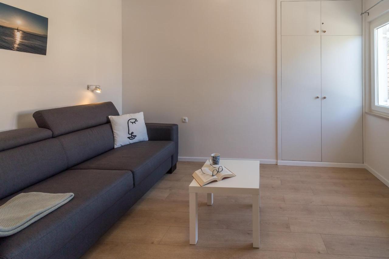 Apartments House Pinezic Малинска Екстериор снимка