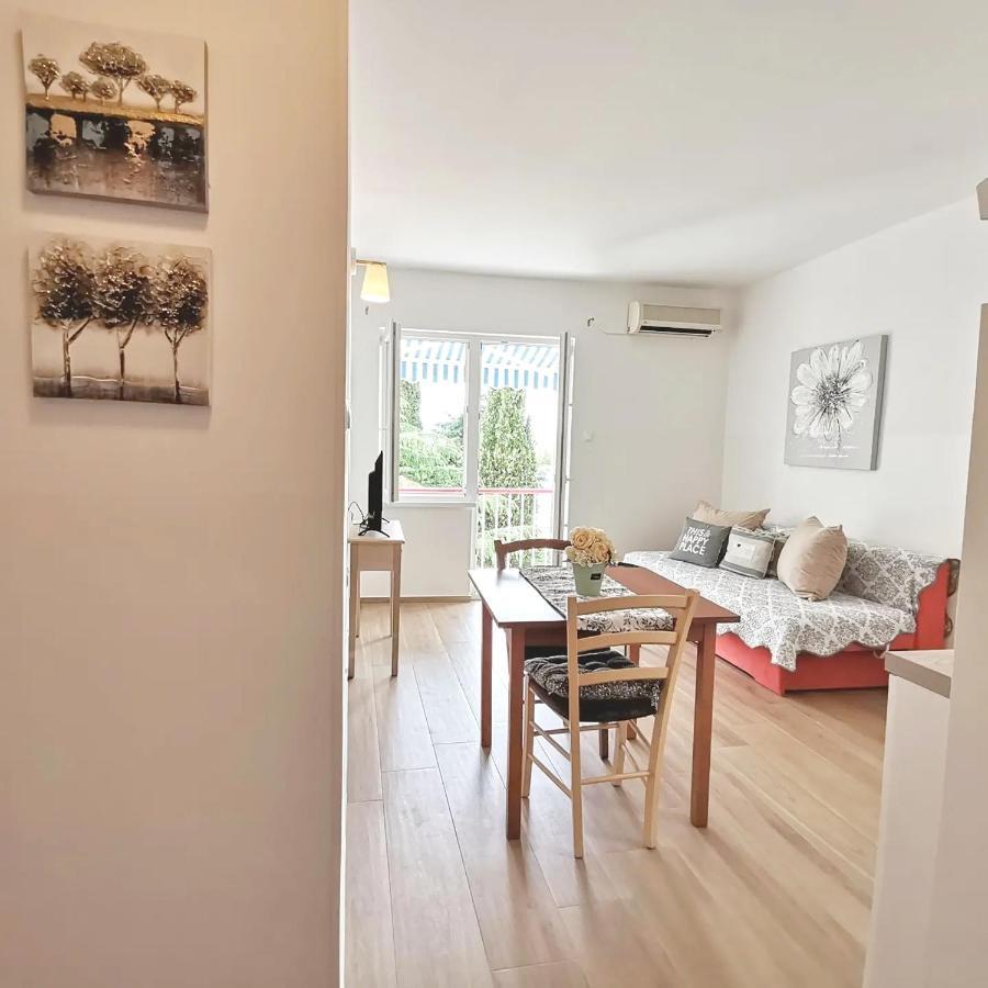 Apartments House Pinezic Малинска Екстериор снимка