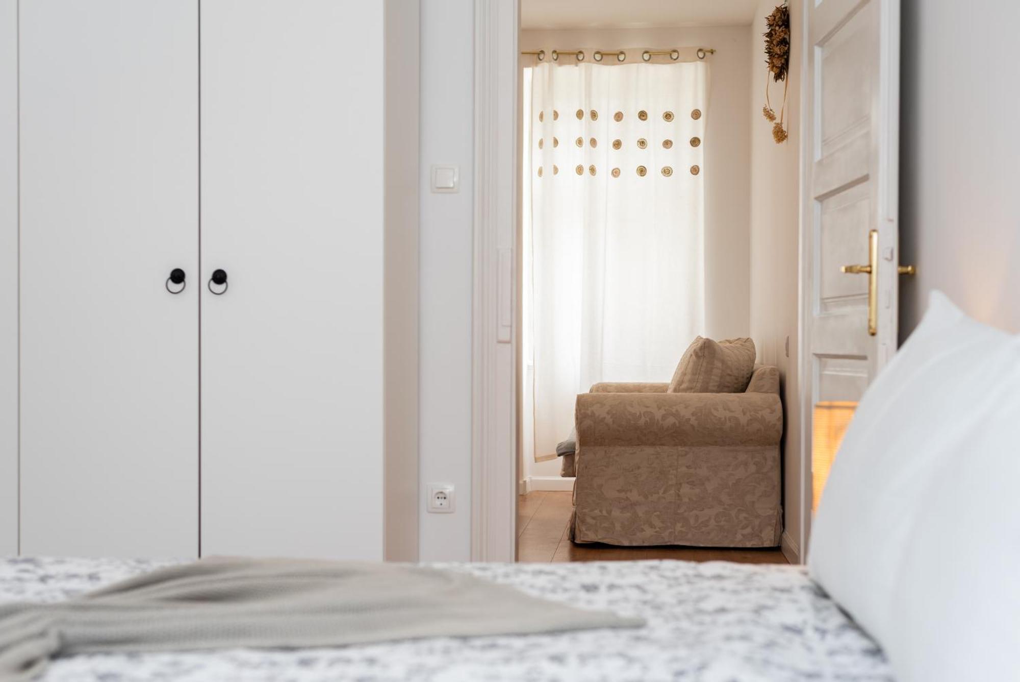 Apartments House Pinezic Малинска Екстериор снимка