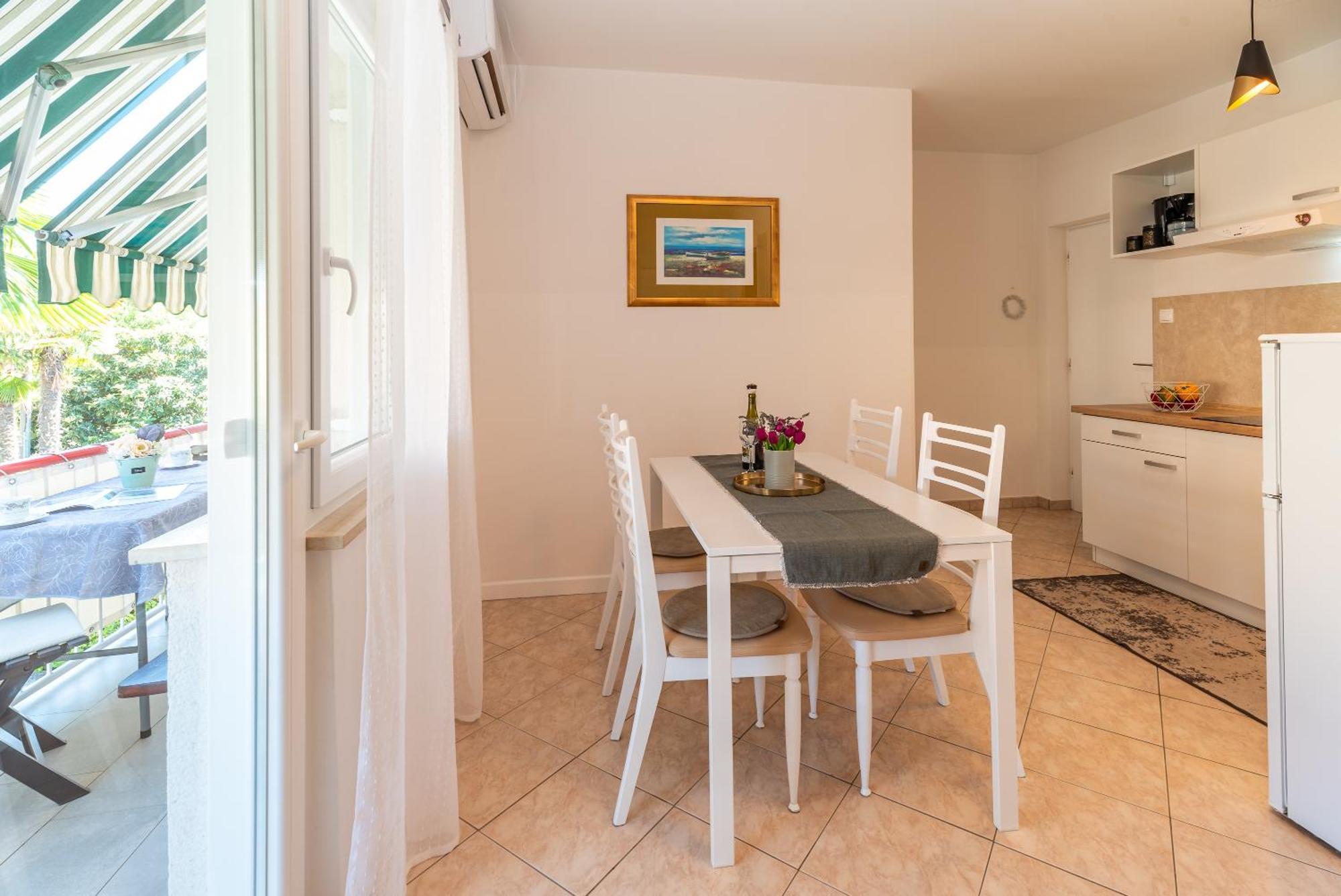 Apartments House Pinezic Малинска Екстериор снимка
