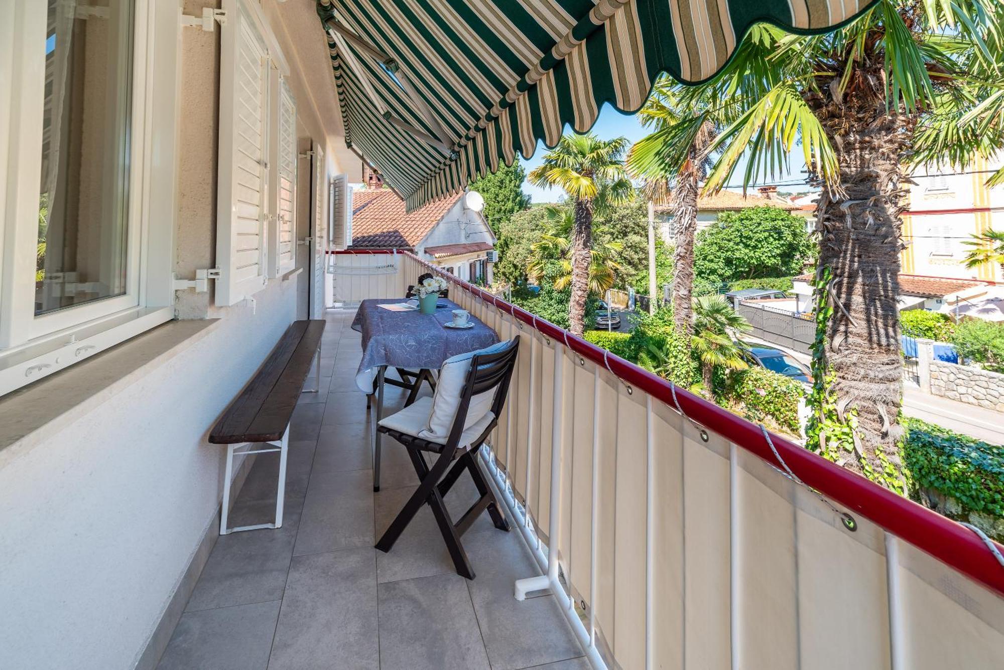 Apartments House Pinezic Малинска Екстериор снимка